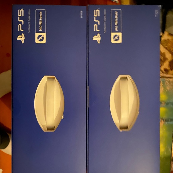 Fresh and new PlayStation 5 disc-free edition